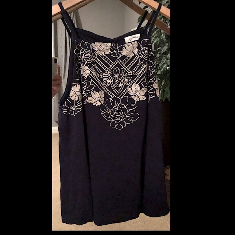 3 for $15 Eyeshadow embroidered blouse sz L